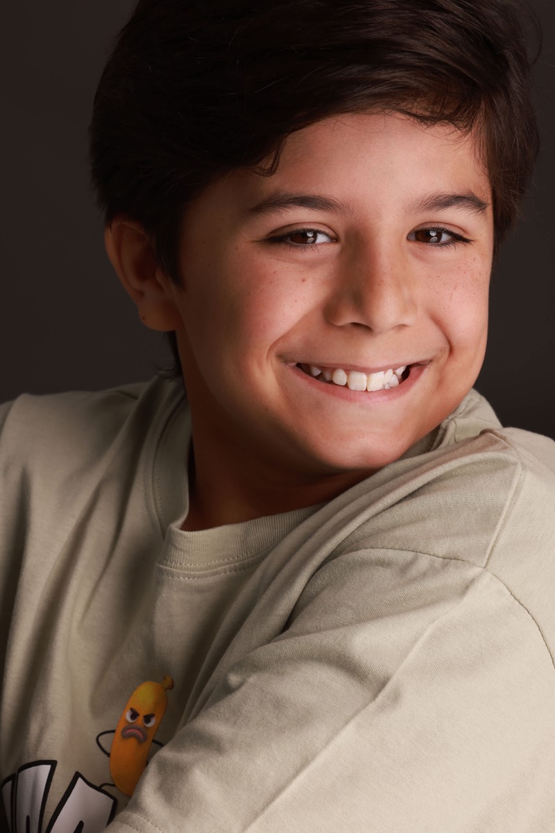Headshot of Oskar